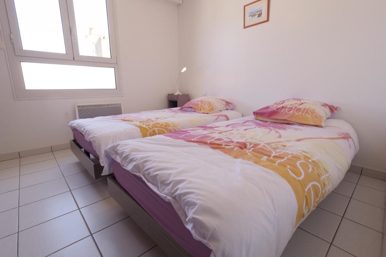Un Appartement Sur La Marina De St-Gilles Сен-Жиль-Круа-де-Ві Екстер'єр фото